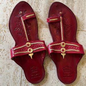 Dark red kolhapuri leather slip on flat sandal